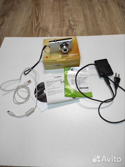 Компактный фотоаппарат canon