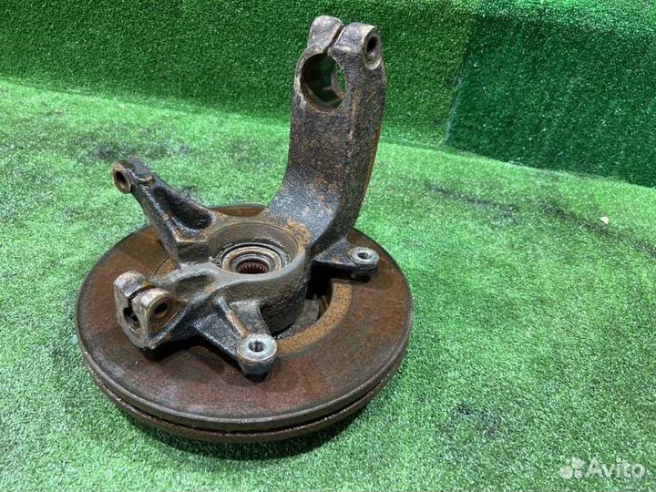 Кулак поворотный передний левый Renault Megane