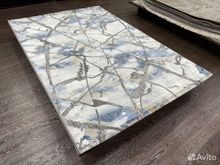 Ковер 2х2.9 новый