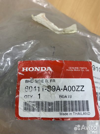 Кронштейн фары правый Honda CR-V 60411s9aa00zz