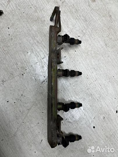 Топлвиная рампа Almera Classic b10 Классик