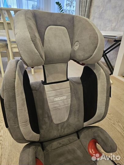 Автокресло Recaro monza nova 15-36 кг