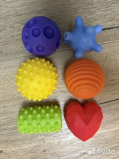 Игрушки для купания в ванной + коврик