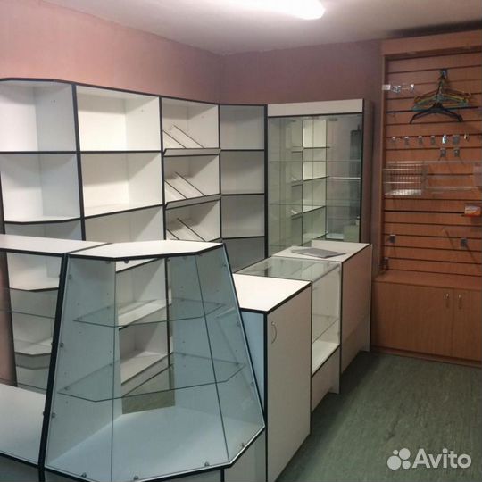 Прилавки и витрины для магазина