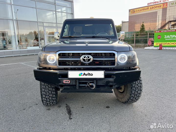 Toyota Land Cruiser 4.2 МТ, 2011, 53 500 км