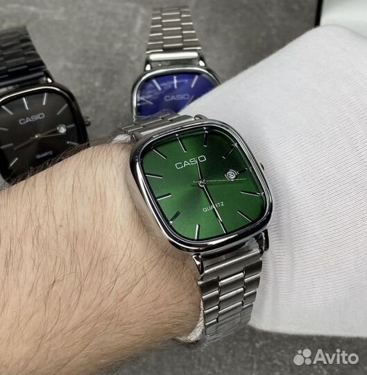 Наручные часы Casio два цвета черные и зеленые