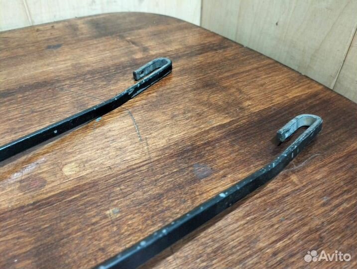 Поводок дворников левый правый bmwe36