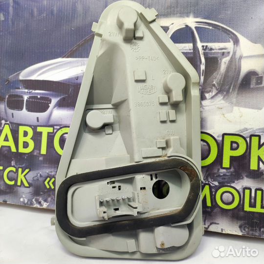 Плата левого фонаря Fiat Palio