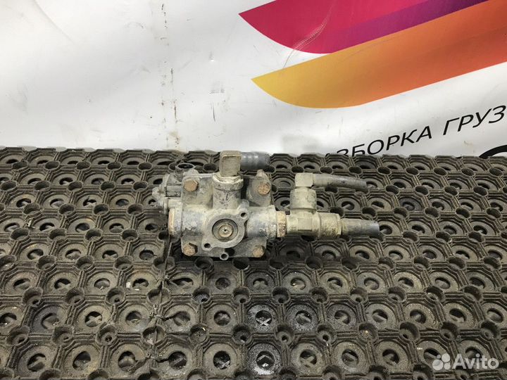 4750200110 Клапан ускорительный