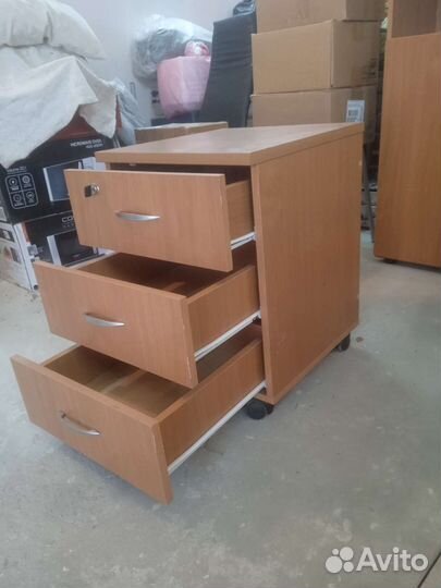 Тумба выкатная