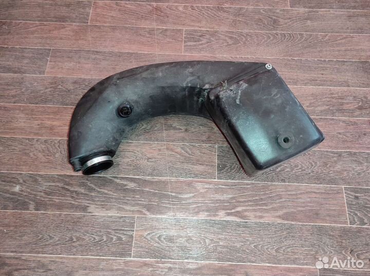 Воздушный фильтр 605150516