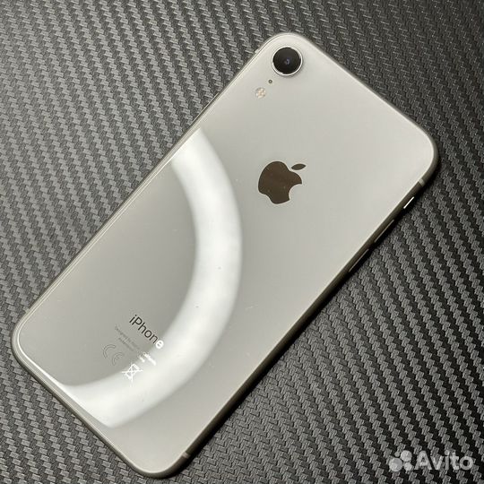 iPhone Xr, 64 ГБ