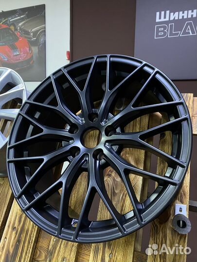 Neo 7x17/5x114,3 ET40 D67,1 740 BLm