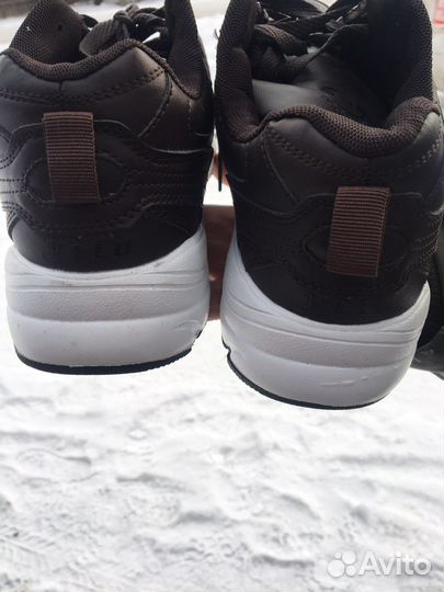 Кроссовки 44 размер