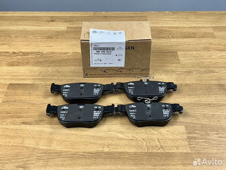 Тормозные колодки задние Skoda Octavia A8 5WA69845