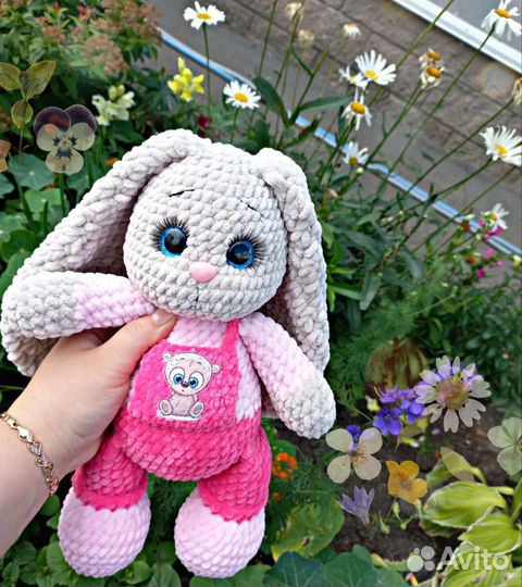 Плюшевый зайка ручной работы