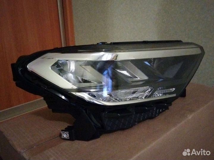 Фары на volkswagen polo