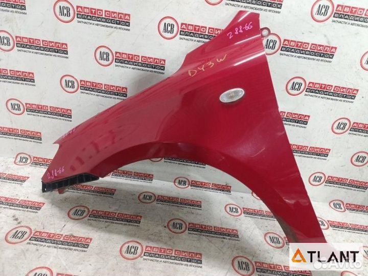 Крыло переднее левое mazda demio