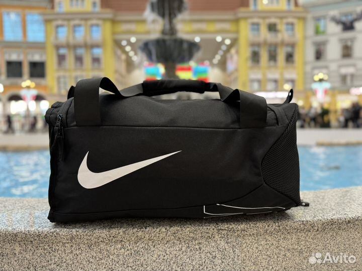 Спортивная сумка Nike