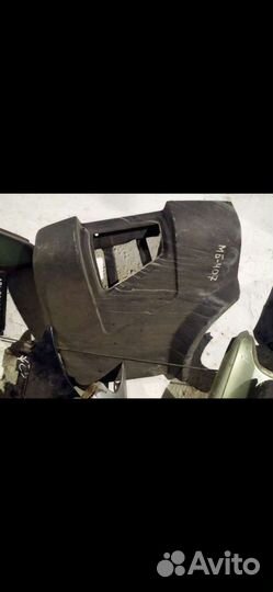 Крыло переднее Мерседес Бенц 407