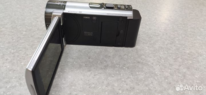Продается видеокамера Sony HDR-CX130E
