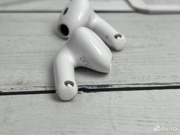 Airpods 4