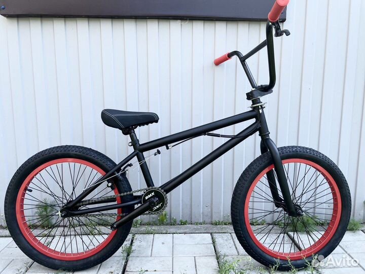 Трюковой велосипед BMX новый