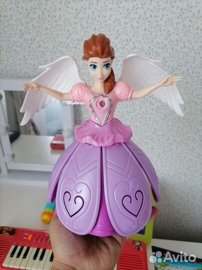 Кукла музыкальная