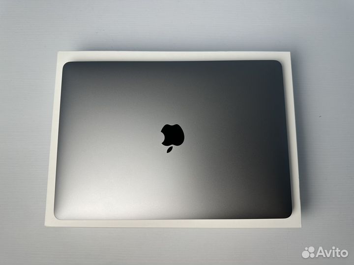 MacBook Pro 13 2022 M2 512Gb 10 циклов, re:Store