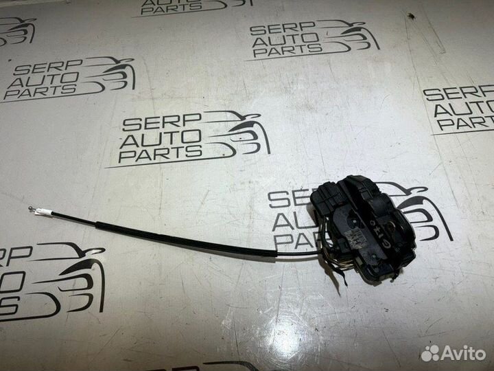 Замок двери передний левый Opel Insignia G09