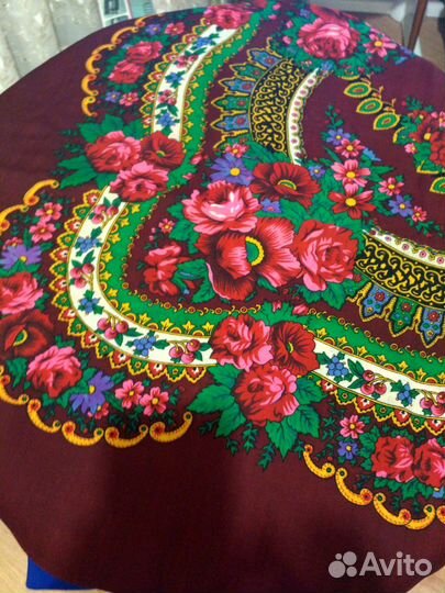 Выезд платки-шали натуральная шерсть