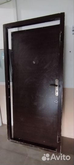 Дверь входная металлическая