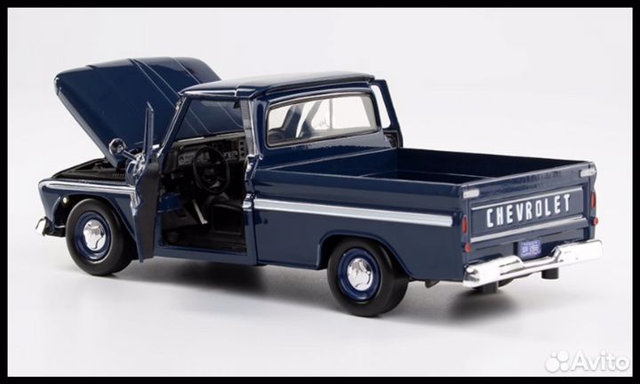 Модель 1/24 Chevrolet C10 Pickup 1966г