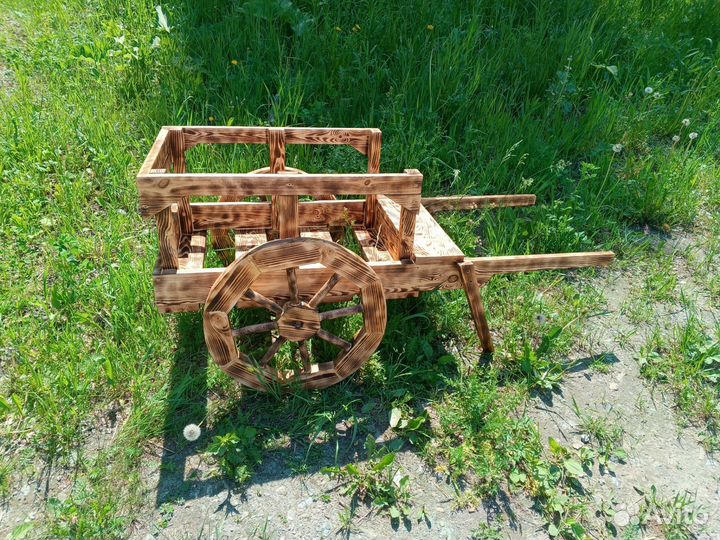 Телега для сада декоративная