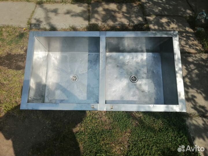 Двойная мойка из нержавейки