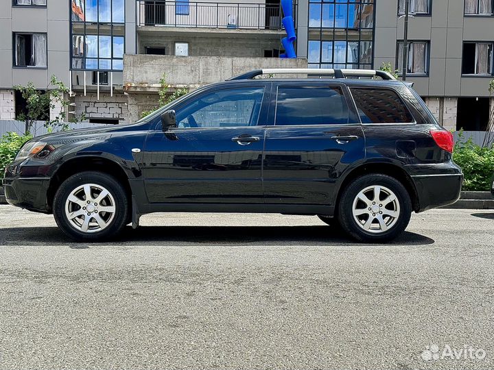 Mitsubishi Outlander 2.4 AT, 2003, 275 000 км