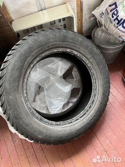 Goodyear UltraGrip Extreme 205/65 R15