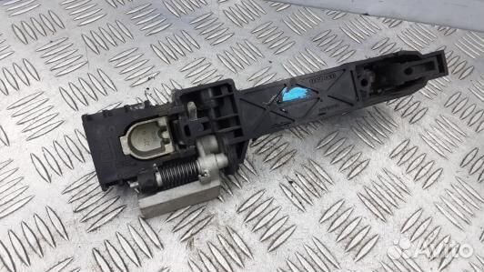 Ручка наружная задняя правая nissan navara D40 (65