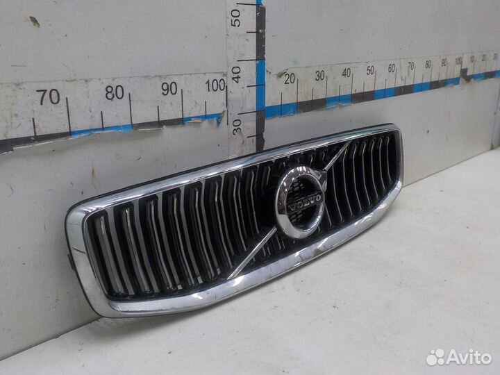 Б/У Б/У Решетка радиатора Volvo S60 2018- 32365016