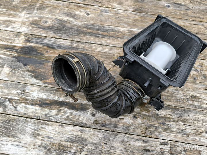 Toyota corolla 2003 1.8 гофра крышка возд фильтра