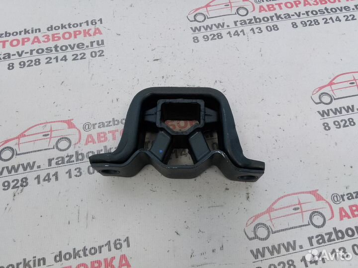 Опора двигателя правая Renault Logan