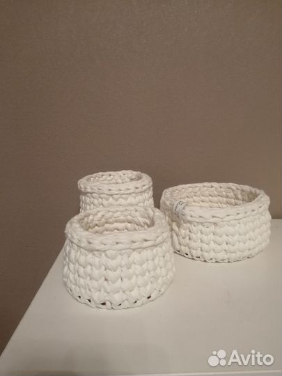 Вязанные корзинки