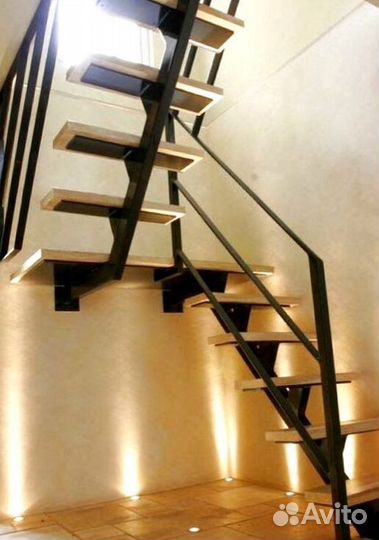 Лестница на металлическом каркасе дизайн 4083