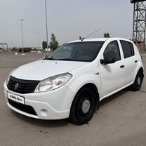 Renault Sandero 1.4 MT, 2014, 211 000 км, с пробегом, цена 480 000 руб.