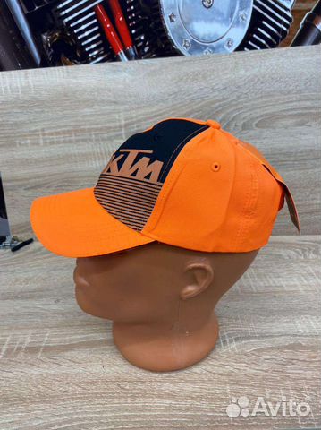 Кепка с мотологотипом