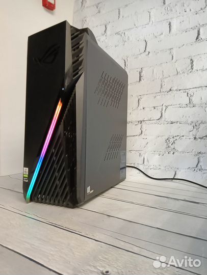 Фирменный игровой пк от Asus