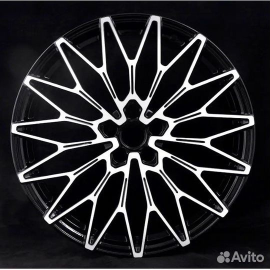 Кованные диски на BMW X7 R21