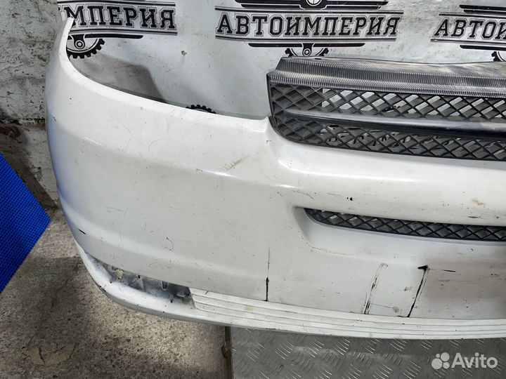 Бампер передний Toyota Sienna 2 до рест