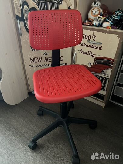 Стул IKEA на колесиках