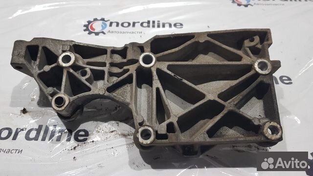 Кронштейн тнвд Volkswagen Passat B6 1.9 BXE 2007